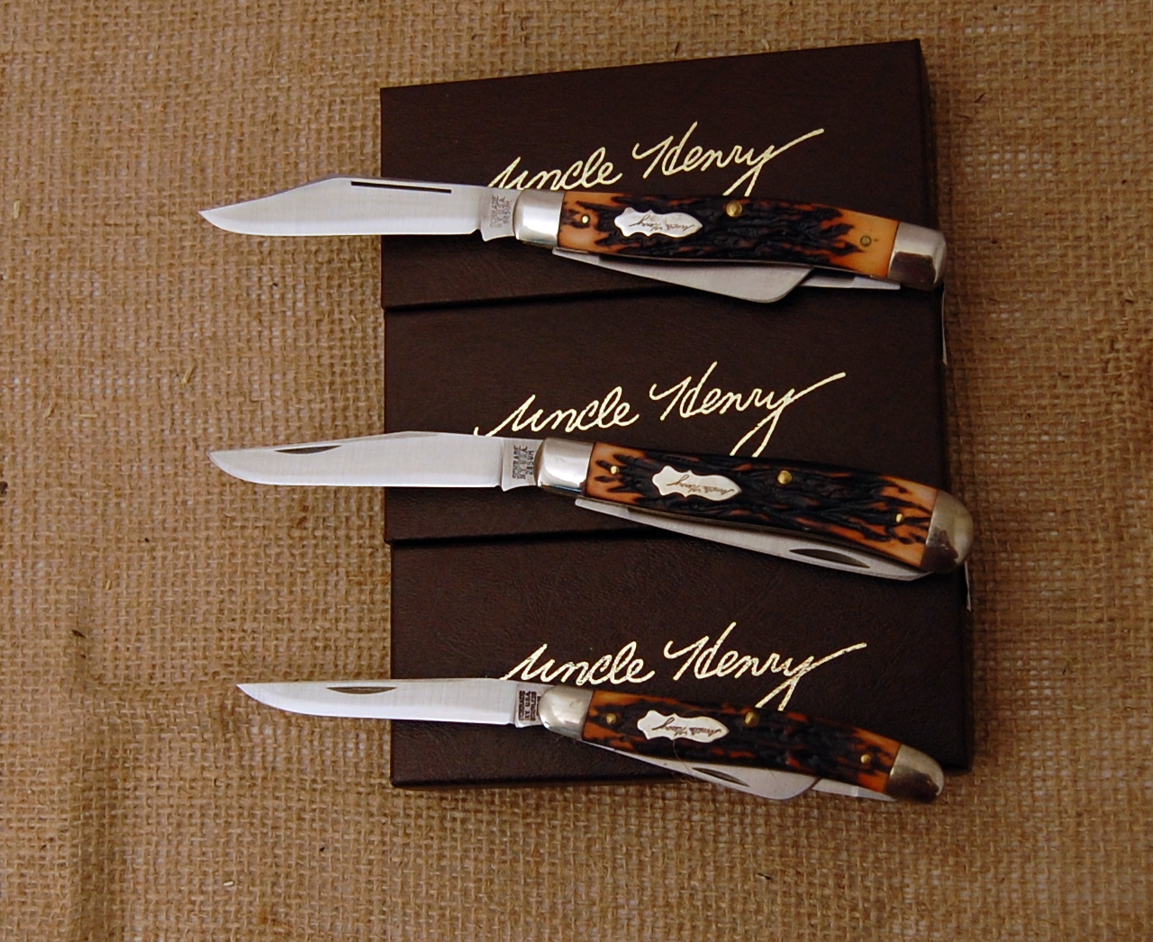 These Glimmering Gold Knives from  Are 50% Off Right Now – SheKnows